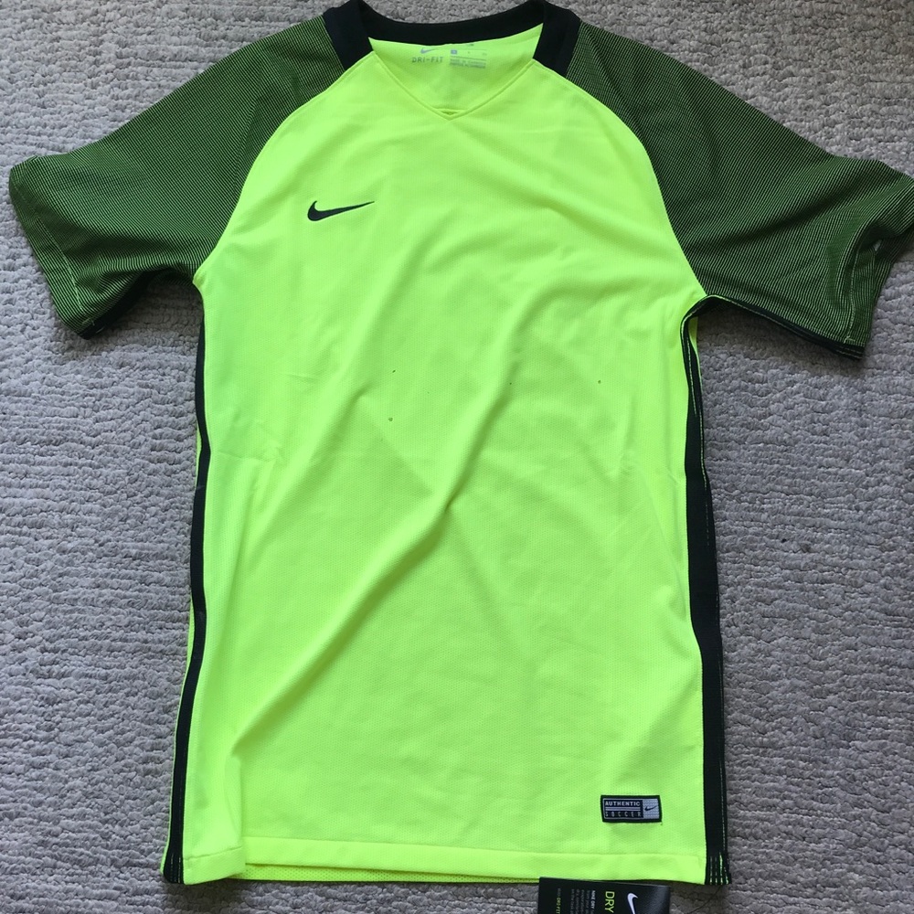 Nike men’s soccer shirt